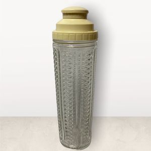 1930s Art Deco Medco Skyscraper Glass Cocktail Shaker Beige Recipe Cap Turns